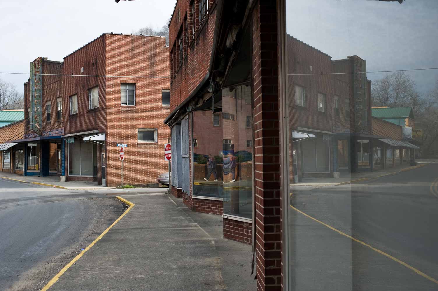 portraits from neon-fleming ky